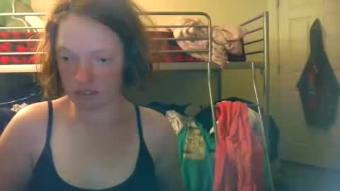 Snapshot of ginger_unicorn21 chatting on October 15, 4:01 am ginger_unicorn21 online show from October 15, 4:01 am