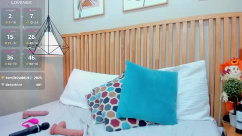        online show from February 7, 11:13 pm