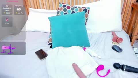        online show from March 5, 8:32 pm