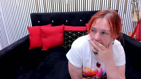 Snapshot of gingergreeneyes chatting on November 18, 12:53 pm gingergreeneyes online show from November 18, 12:53 pm