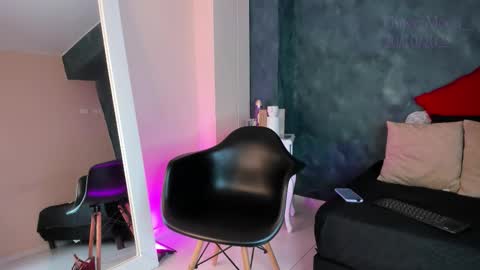 Snapshot of gingermoon_ chatting on October 20, 7:14 pm Ginger online show from October 20, 7:14 pm