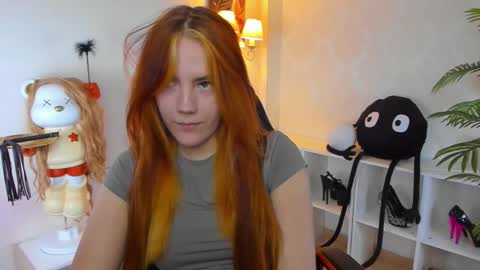 gingerr_pie online show from October 9, 6:28 pm