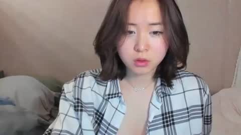 Snapshot of ginnycherry chatting on March 10, 12:59 am Ginny online show from March 10, 12:59 am