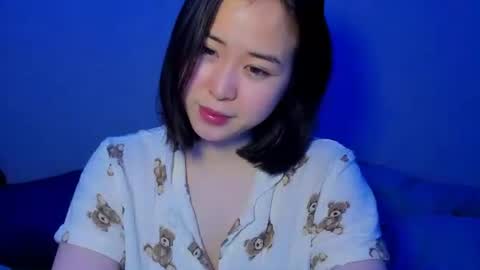 Snapshot of ginnycherry chatting on March 13, 1:18 pm Ginny online show from March 13, 1:18 pm