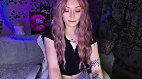 Ginny online show from September 24, 6:33 pm