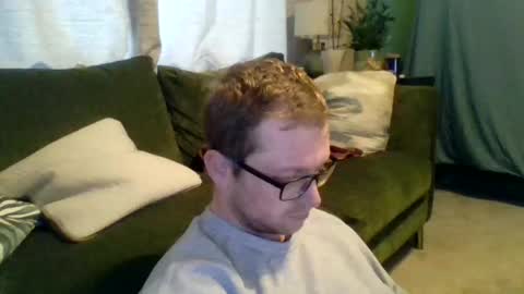 Snapshot of ginwood chatting on February 18, 3:43 pm ginwood online show from February 18, 3:43 pm