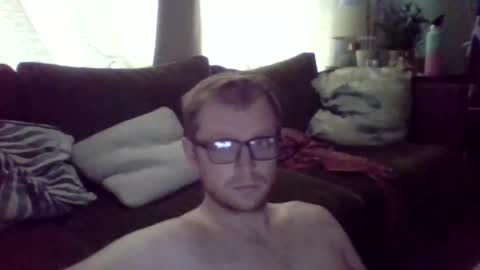 Snapshot of ginwood chatting on February 22, 12:19 pm ginwood online show from February 22, 12:19 pm