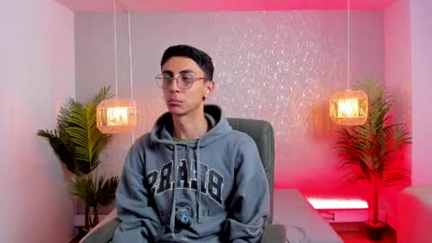 Gio Carangi online show from March 28, 3:28 am