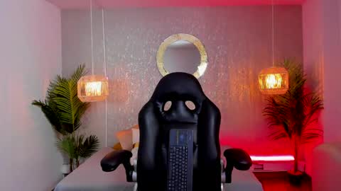 Gio Carangi online show from April 4, 3:09 pm