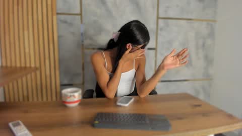 gio_gray online show from March 23, 9:08 pm