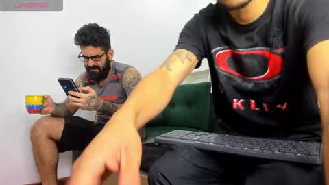 Snapshot of gio_lorenz chatting on October 8, 12:58 pm gio_lorenz online show from October 8, 12:58 pm