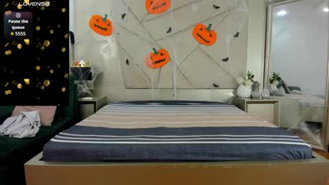 Snapshot of gio_lorenz chatting on October 24, 11:39 am gio_lorenz online show from October 24, 11:39 am