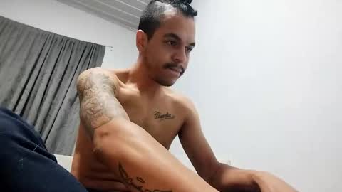 Snapshot of gio_lorenz chatting on October 26, 10:58 pm gio_lorenz online show from October 26, 10:58 pm