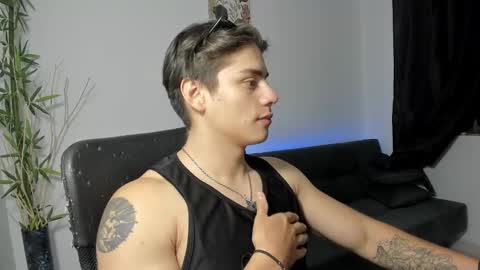 GioRusso online show from December 26, 11:57 pm