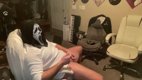 Snapshot of giocazzoenorme chatting on December 2, 6:41 am Giocazzoenorme online show from December 2, 6:41 am