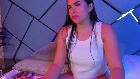 giorgia online show from January 14, 3:01 am