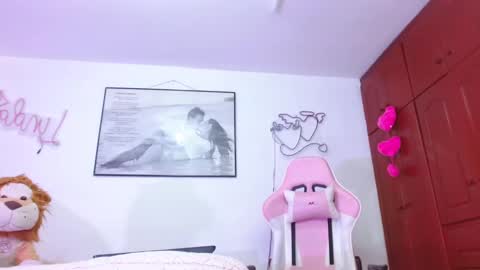 giorgina_montiere online show from October 14, 2:40 pm