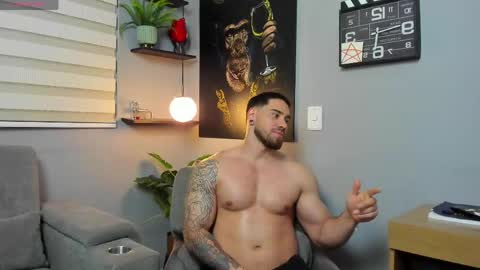 Snapshot of giorgio_leone2 chatting on April 21, 1:42 am Giorgio leone online show from April 21, 1:42 am