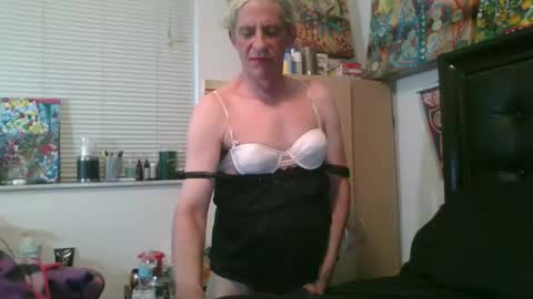 Snapshot of giovanna132008 chatting on October 7, 7:44 pm giovanna132008 online show from October 7, 7:44 pm