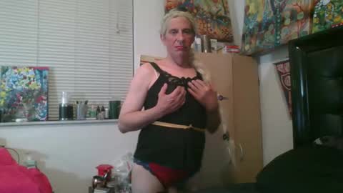 Snapshot of giovanna132008 chatting on October 17, 9:56 am giovanna132008 online show from October 17, 9:56 am