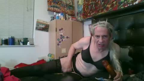 giovanni131971 online show from February 4, 12:05 am