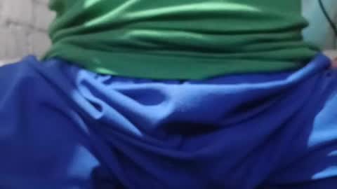 Snapshot of giovannyca chatting on July 6, 9:06 am GuidoGiovan online show from July 6, 9:06 am