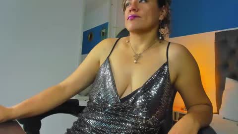 Snapshot of gipsela_gomez chatting on February 16, 6:21 am G I S E P L A online show from February 16, 6:21 am