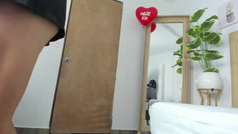 Snapshot of gipsela_gomez chatting on February 19, 12:33 pm G I S E P L A online show from February 19, 12:33 pm