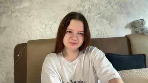 girl_cute07 online show from May 21, 4:14 pm