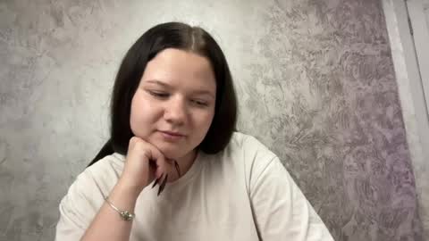 girl_cute07 online show from July 24, 5:55 pm