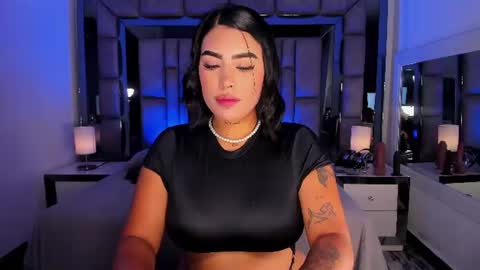 GIRL GRAY online show from July 18, 4:22 pm