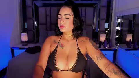 GIRL GRAY online show from July 22, 7:05 pm