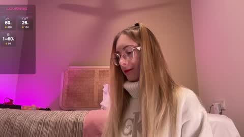 Nikki online show from December 20, 4:14 pm