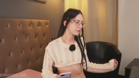 Nikki online show from November 23, 12:27 pm