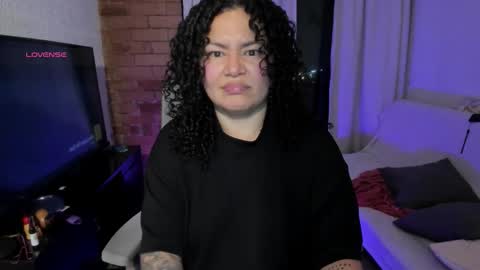 girl_inline online show from November 22, 11:26 pm