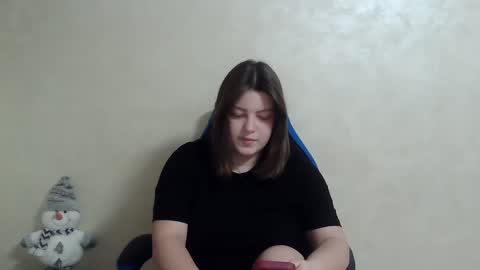 girl_leya online show from December 27, 11:10 pm