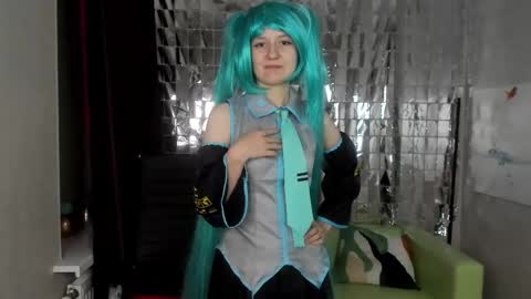 Snapshot of girl_next_doorr chatting on February 16, 12:32 pm girl_next_doorr online show from February 16, 12:32 pm
