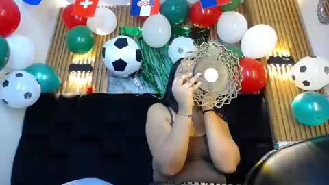 Scarlett online show from June 14, 11:34 am