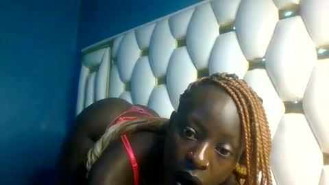 Snapshot of girl_shani chatting on June 22, 3:36 am girl_shani online show from June 22, 3:36 am