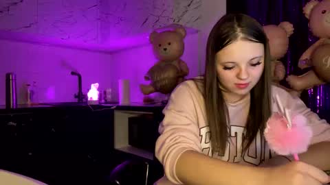 girl_shy07 online show from February 26, 7:24 pm