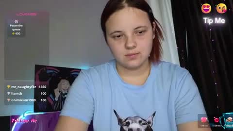 girl_shy07 online show from July 6, 5:15 am