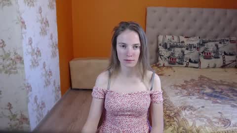Snapshot of girl_summer97 chatting on December 13, 10:51 am Katia online show from December 13, 10:51 am