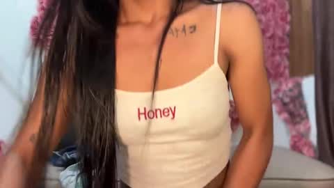 Snapshot of girlcock_dominantfucker chatting on October 6, 8:17 pm queen ronna online show from October 6, 8:17 pm