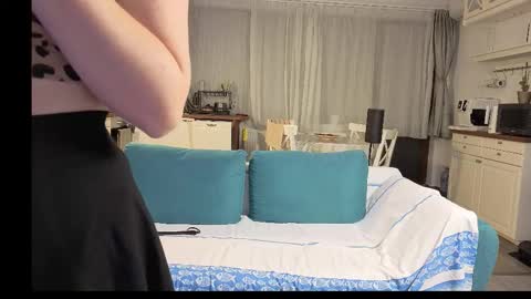 Snapshot of girlfrend10 chatting on November 2, 3:58 pm Girlfriend online show from November 2, 3:58 pm