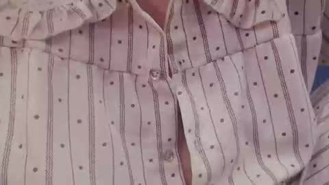 Snapshot of girlhanoi chatting on February 12, 1:33 am girlhanoi online show from February 12, 1:33 am