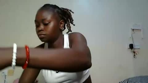 Snapshot of girlnextdoor60 chatting on February 16, 1:51 pm Sexy online show from February 16, 1:51 pm