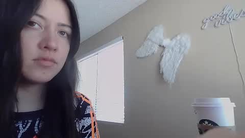 Jasmine online show from October 16, 4:41 pm