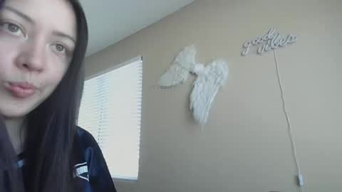 Jasmine online show from October 21, 4:19 pm