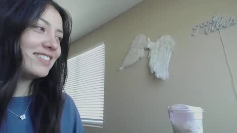 Jasmine online show from March 18, 6:11 pm