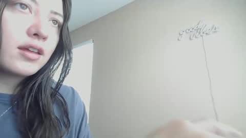 Snapshot of girlnextdoor702 chatting on May 4, 4:25 pm Jasmine online show from May 4, 4:25 pm